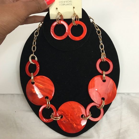 Jewelry - 4/$24 Orange Acrylic Link Necklace Set